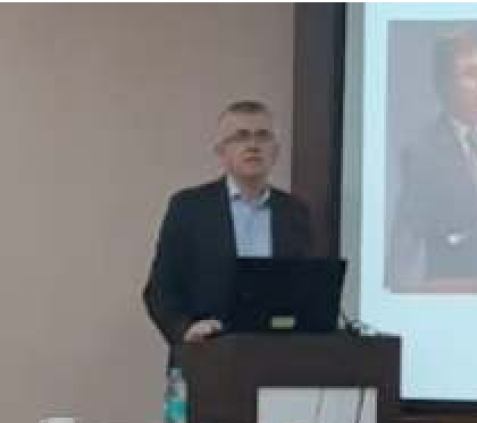 Dr. Hartmut Aden